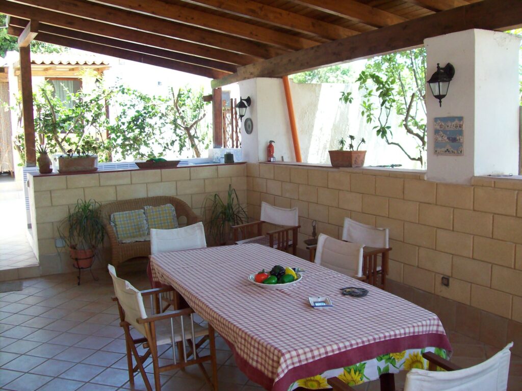 Villaggino veranda comune accoglienza 1